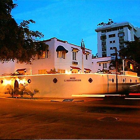 At Wind Chimes Boutique Hotel San Juan Luaran gambar