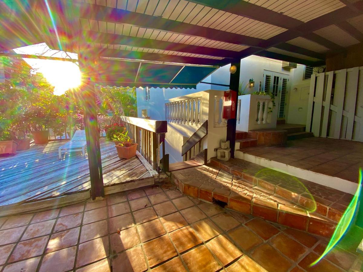 At Wind Chimes Boutique Hotel San Juan Luaran gambar