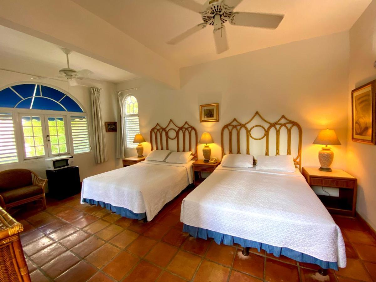 At Wind Chimes Boutique Hotel San Juan Luaran gambar