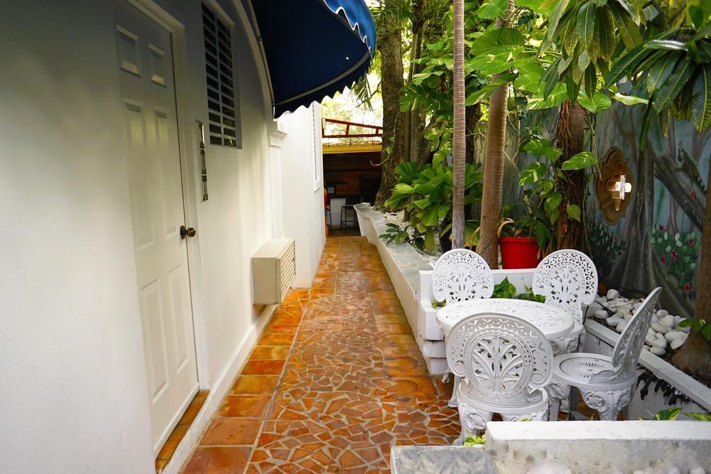 At Wind Chimes Boutique Hotel San Juan Luaran gambar