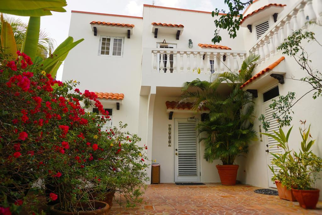 At Wind Chimes Boutique Hotel San Juan Luaran gambar