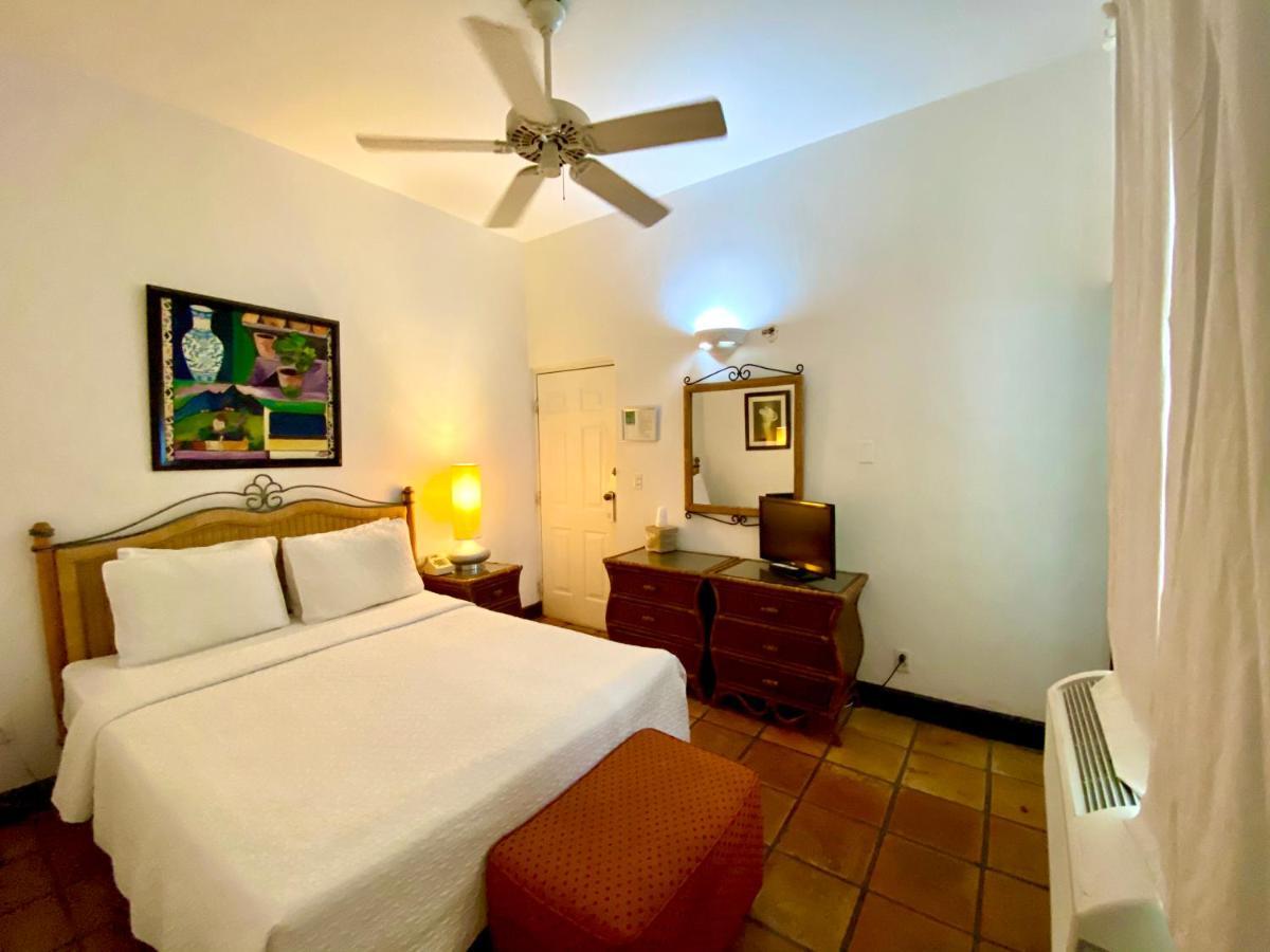 At Wind Chimes Boutique Hotel San Juan Luaran gambar